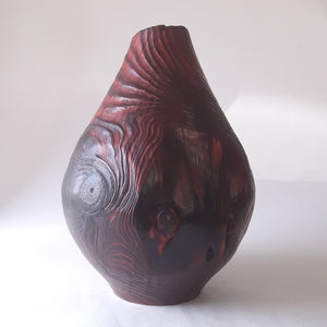 Red scorched pine vase