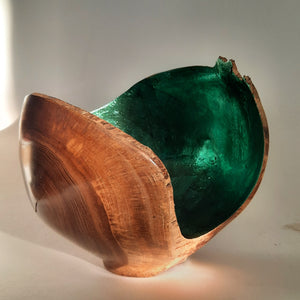 Elm bowl with marbled green leaf