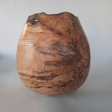 Load image into Gallery viewer, Spalted alder bowl
