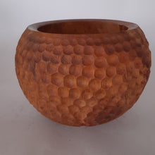 Load image into Gallery viewer, Textured bowl in oriental plain
