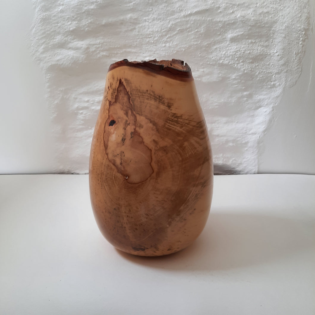 Chestnut Vase