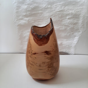 Chestnut Vase Form