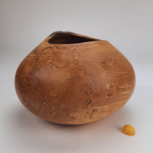 Load image into Gallery viewer, Hollow form (unknown wood)
